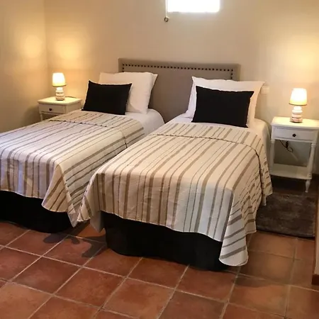 Le Rucher Et La Ruchette بيت للعطل Rumegies