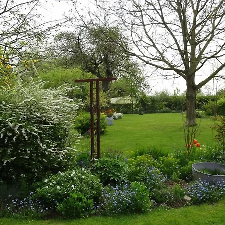 Le Rucher Et La Ruchette بيت للعطل *