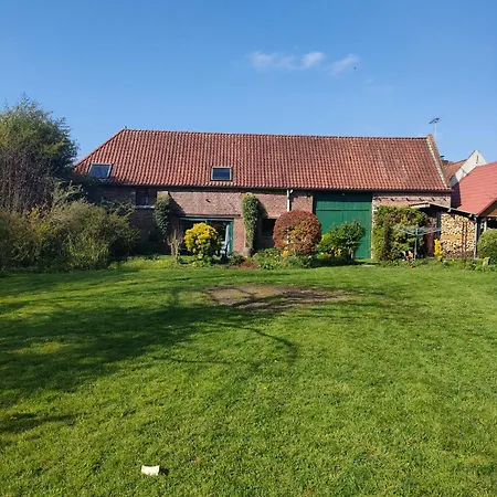 Le Rucher Et La Ruchette بيت للعطل